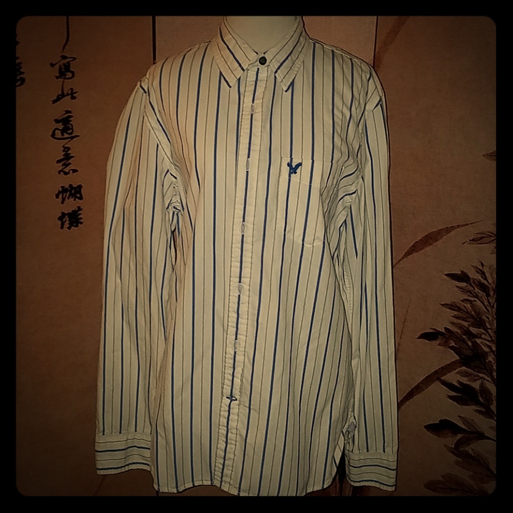 American Eagle Button Up Long Sleeve